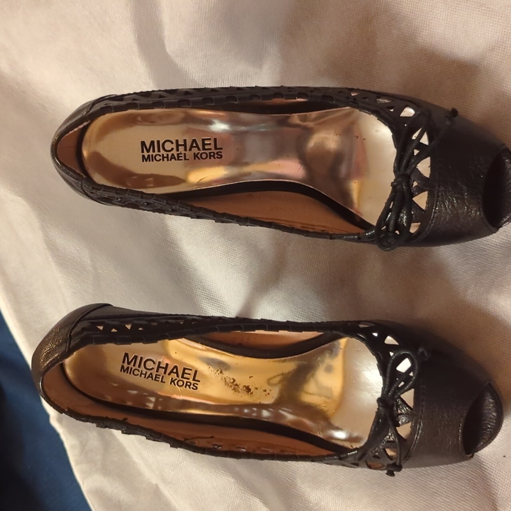 Michael Kors pumps